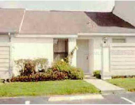 114 Pine Island Cir., Kissimmee, FL 34743