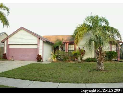 231 Red Maple Dr., Kissimmee, FL 34743