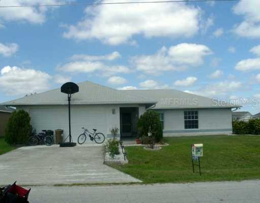 712 Versailles Ln., Kissimmee, FL 34759