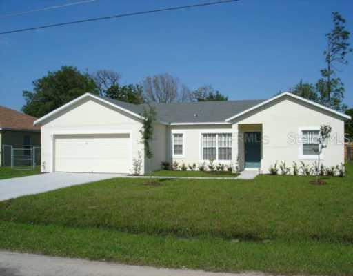 672 Reindeer Dr., Kissimmee, FL 34759