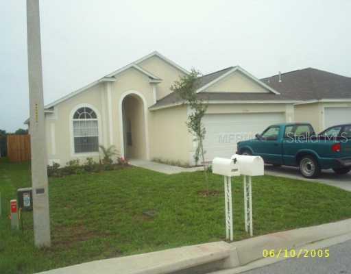 1326 Belvoir Dr., Davenport, FL 33837