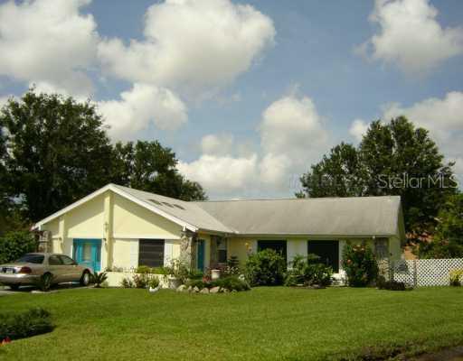 830 E Flag Ln., Kissimmee, FL 34759