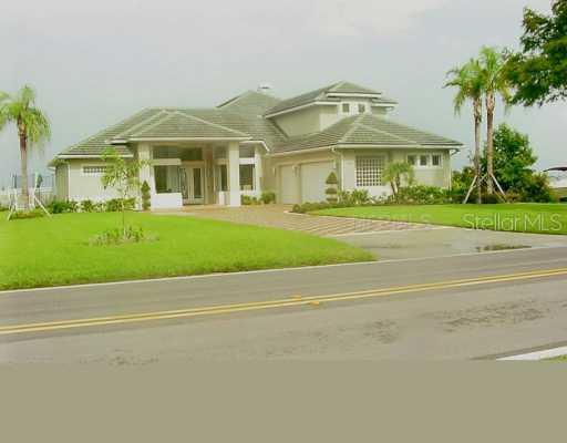 1221 E Lake Shore Blvd., Kissimmee, FL 34744