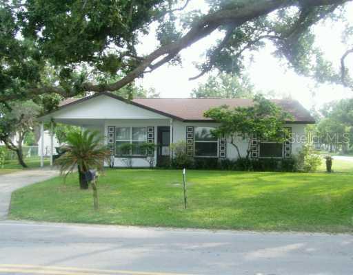 221 10th St., St. Cloud, FL 34769