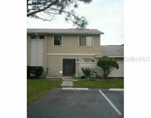 17 Pine Island Cir., Kissimmee, FL 34743