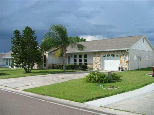 23 Wagon Cir., Kissimmee, FL 34743