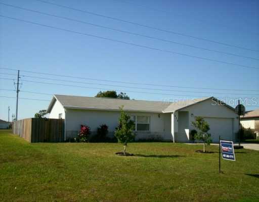 419 Long Dr., Kissimmee, FL 34759