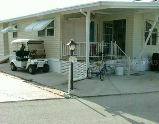 221 Arnold Palmer Dr., Davenport, FL 33837