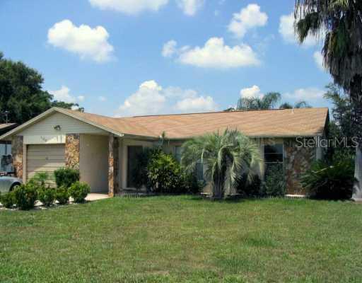 100 Lakeview Dr., St. Cloud, FL 34769