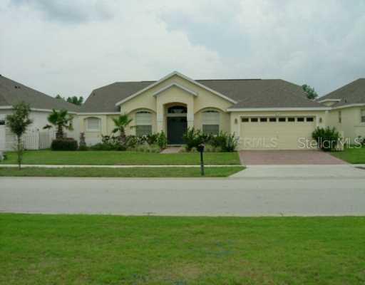 321 Birkdale St., Davenport, FL 33897