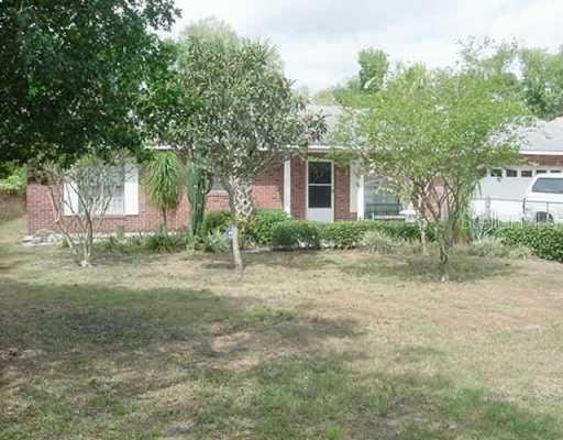 2328 Apache Ave., Kissimmee, FL 34744