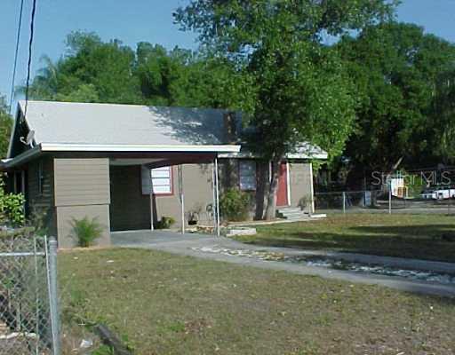 821 26th St., Winter Haven, FL 33881