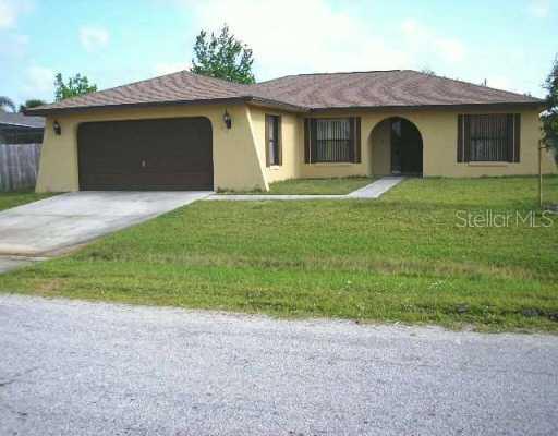 611 Fresno Ct., Kissimmee, FL 34758