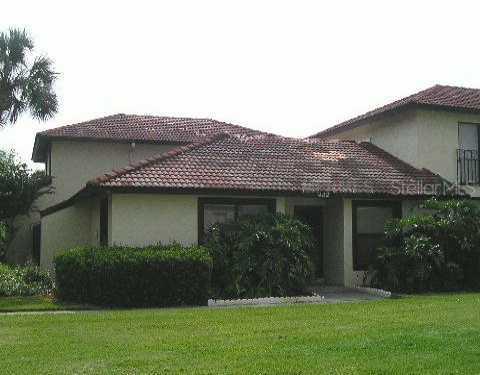 422 Hunter Cir., Kissimmee, FL 34758