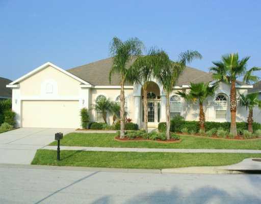 835 Brighton Dr., Davenport, FL 33897