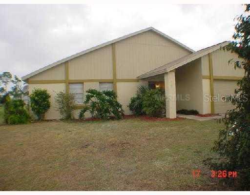 122 Pansy Ct., Kissimmee, FL 34743