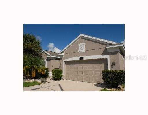 155 Westmoreland Cir., Kissimmee, FL 34744