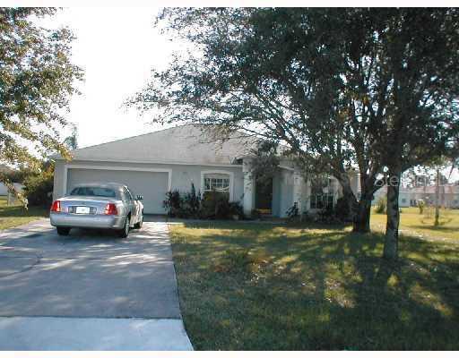 508 Blackbird Ln., Poinciana, FL 34759