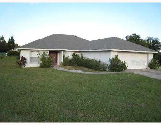 820 Virginia Ave., Tavares, FL 32778