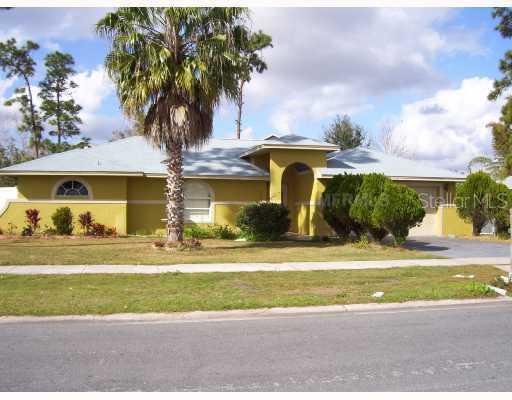 2498 Pine Chase Cir., St Cloud, FL 34769