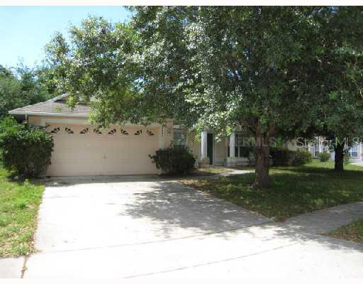 2604 Huntington Ct., Kissimmee, FL 34743