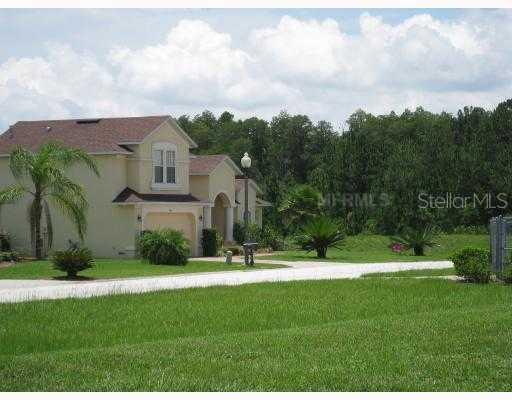 141 Barbera Dr., Davenport, FL 33897