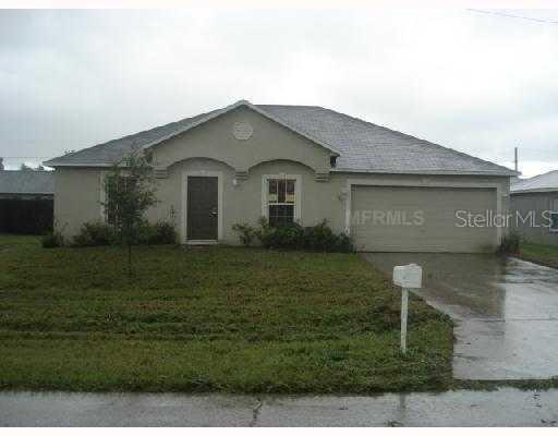 707 Parrot Ct., Kissimmee, FL 34759