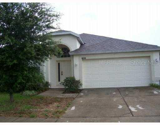 233 Churchill Park Dr., Davenport, FL 33897