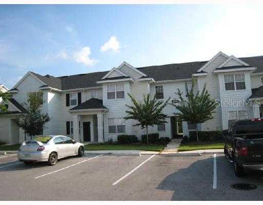 304 Southern Pecan Cir. #207, Winter Garden, FL 34787