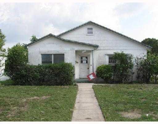 23 W Sessoms Ave., Lake Wales, FL 33853