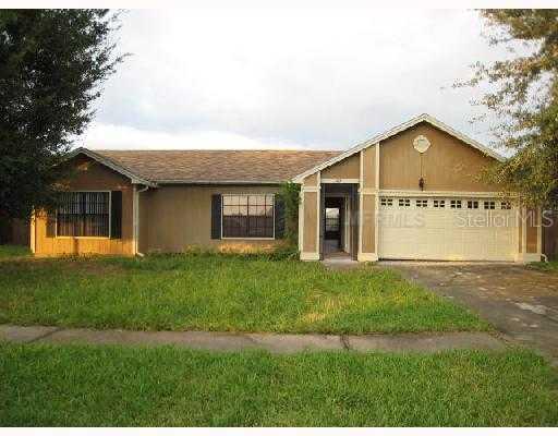 329 Drake Elm Dr., Kissimmee, FL 34743