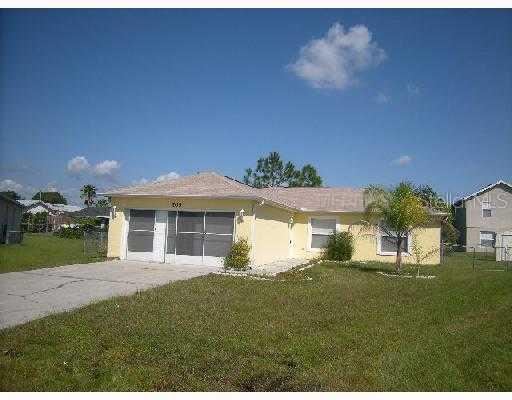 709 Hamster Way, Kissimmee, FL 34759