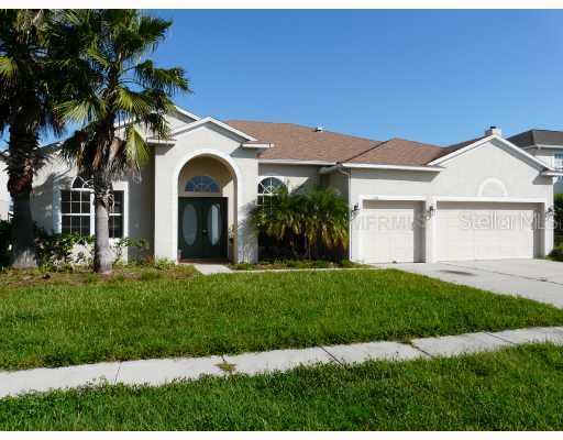 226 Strathmore Cir., Kissimmee, FL 34744