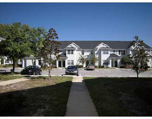 303 Southern Pecan Cir. #202, Winter Garden, FL 34787