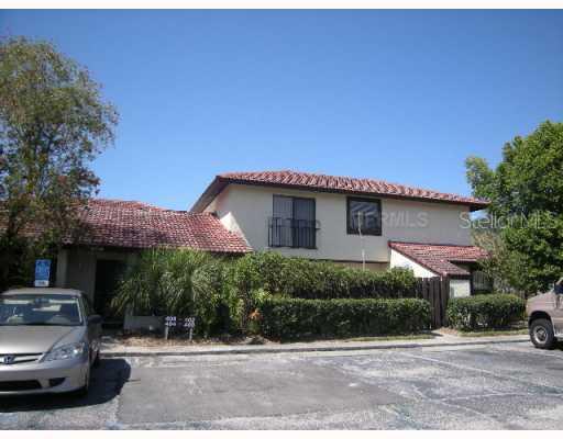 402 Hunter Cir., Kissimmee, FL 34758