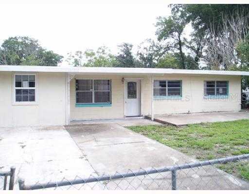 2705 Greenleaf Dr., Orlando, FL 32810