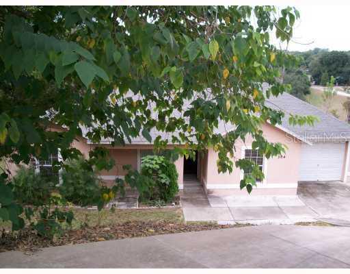 304 Bloxam Ave., Clermont, FL 34711
