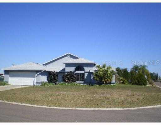 267 Satinwood Cir., Kissimmee, FL 34743