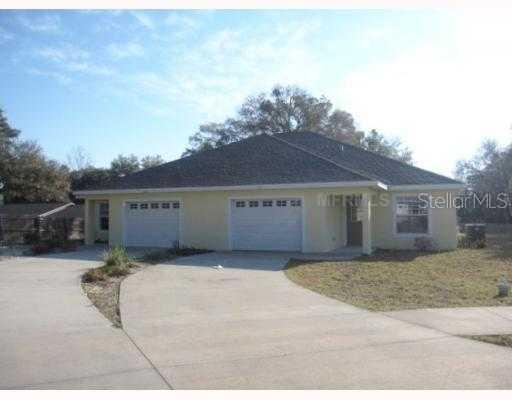 204 & 206 Parrotte Ct., Mount Dora, FL 32757