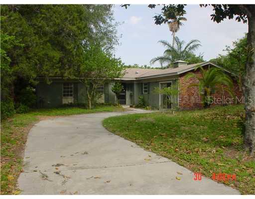 7905 Meadowglen Dr., Orlando, FL 32810