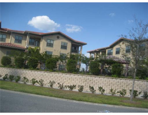 902 Charo Pkwy. #623, Davenport, FL 33897