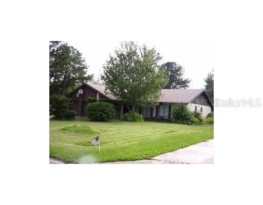 25 S Flag Dr., Kissimmee, FL 34759