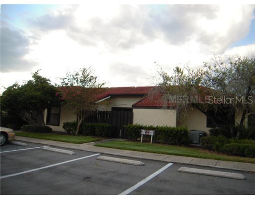 560 Hunter Cir., Kissimmee, FL 34758