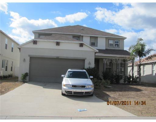 207 Canna Dr., Davenport, FL 33897
