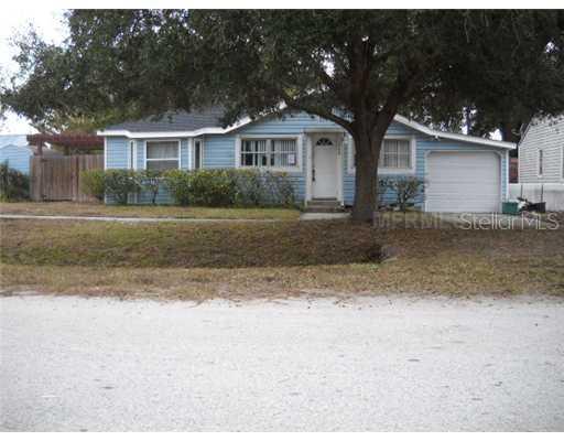 1540 Manatee St., Intercession City, FL 33848