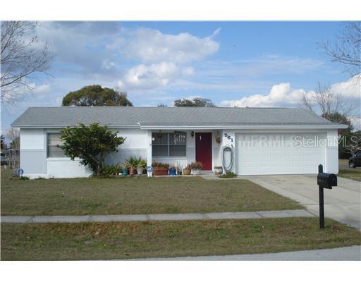 561 Royal Palm Dr., Kissimmee, FL 34743