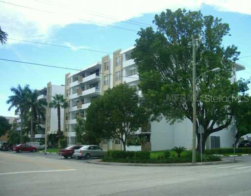 1080 94 St. #308, Miami, FL 33154