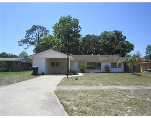 1523 Bordeaux Dr., Leesburg, FL 34748