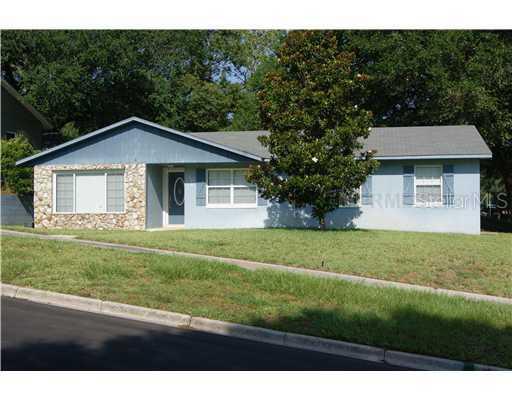 290 Hillside Dr., Clermont, FL 34711