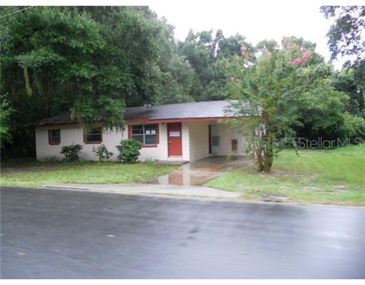 602 Pine Ave., Mount Dora, FL 32757